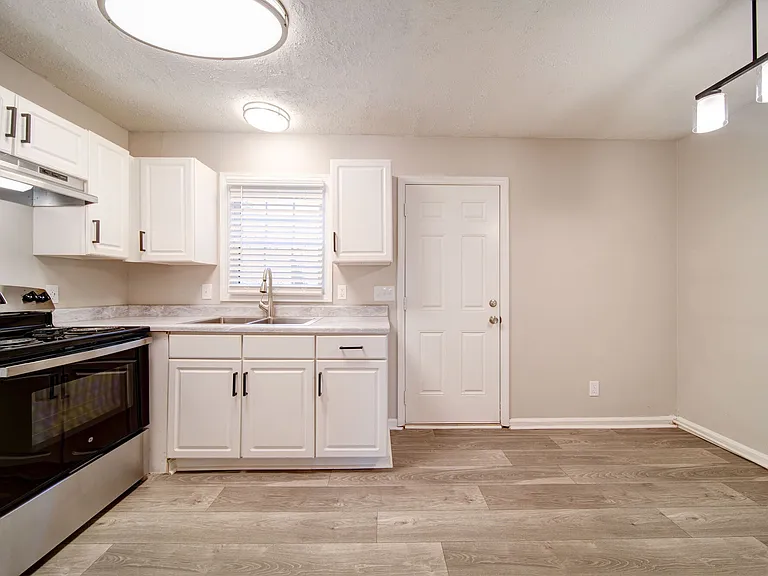 The Manor Townhomes — Photo 64