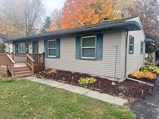 2165 Meadowlawn Dr