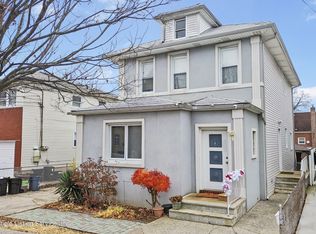 172 Hickory Ave, Staten Island, NY 10305