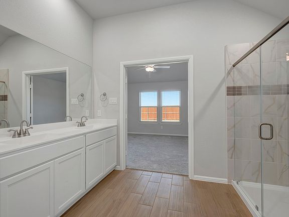 5th image of 1604 Etosha Dr