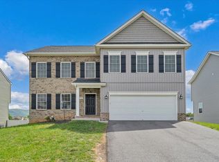 4936 Warrior Dr, Salem, VA 24153