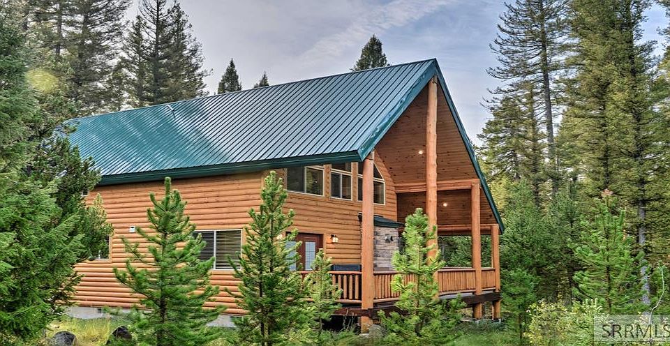 1st image of 4088 NW Sagehen Dr