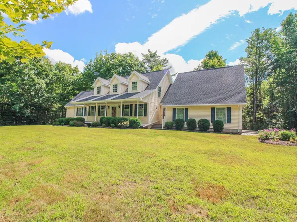 121 Wendy Acres Drive, Hermon, ME 04401