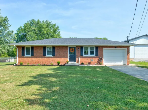 137 W Monroe Ave, Chandler, IN 47610