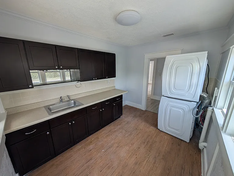 1900 W Jetton Ave — Photo 27