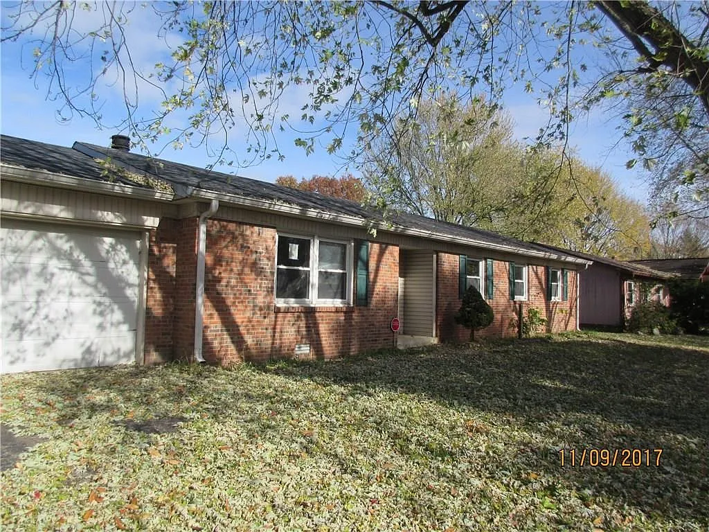 1616 McCollough Ct photo 1