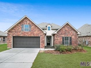 23250 Mango Dr, Denham Springs, LA 70726