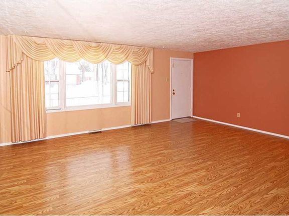5th image of 10350 E Rockford Ct