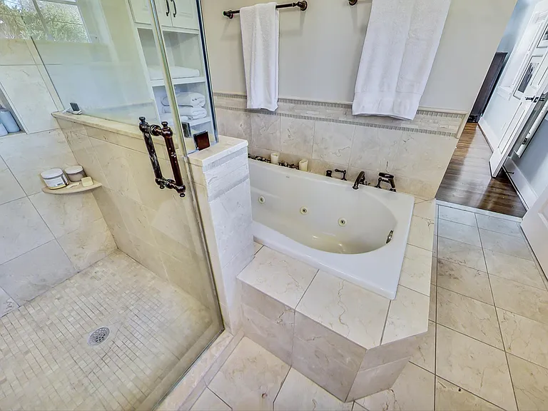 5130 Bradley Blvd — Photo 14