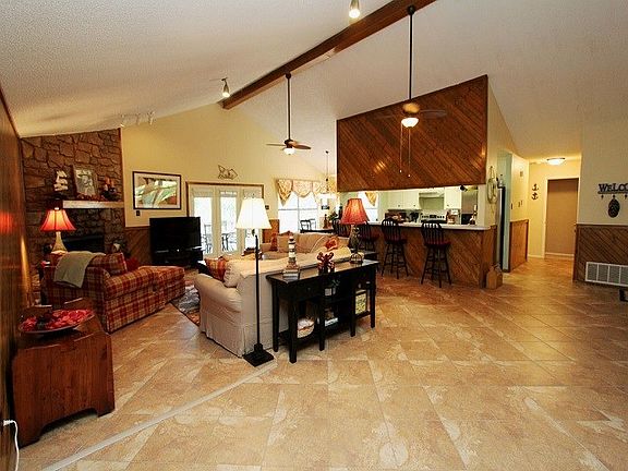 4th image of 125 Azalea Ct