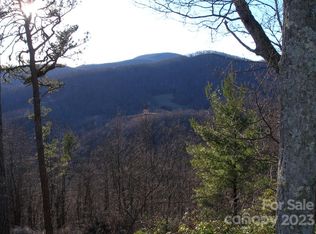 120 Songbird Ct, Hendersonville, NC 28792