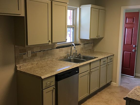 3rd image of 10126 E 21st Pl