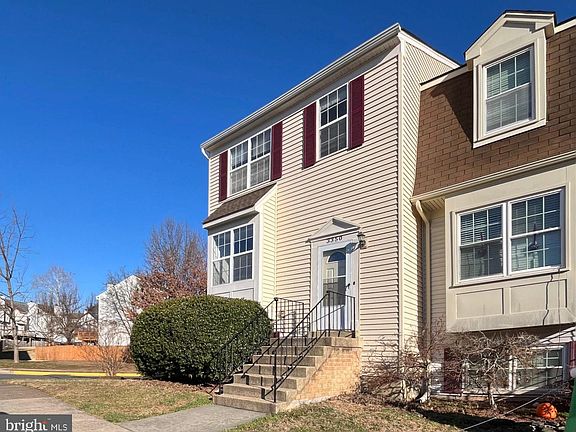 2nd image of 3350 Oakshade Ct