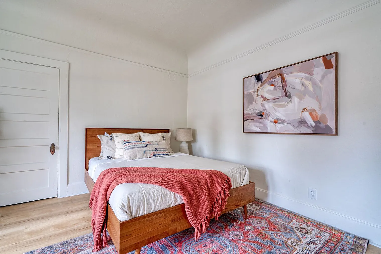 1 bed, 1.0 bath, 495 sqft, $3,273 — Photo 2