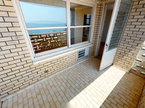 1311 Brightwater Avenue image 1 of 8