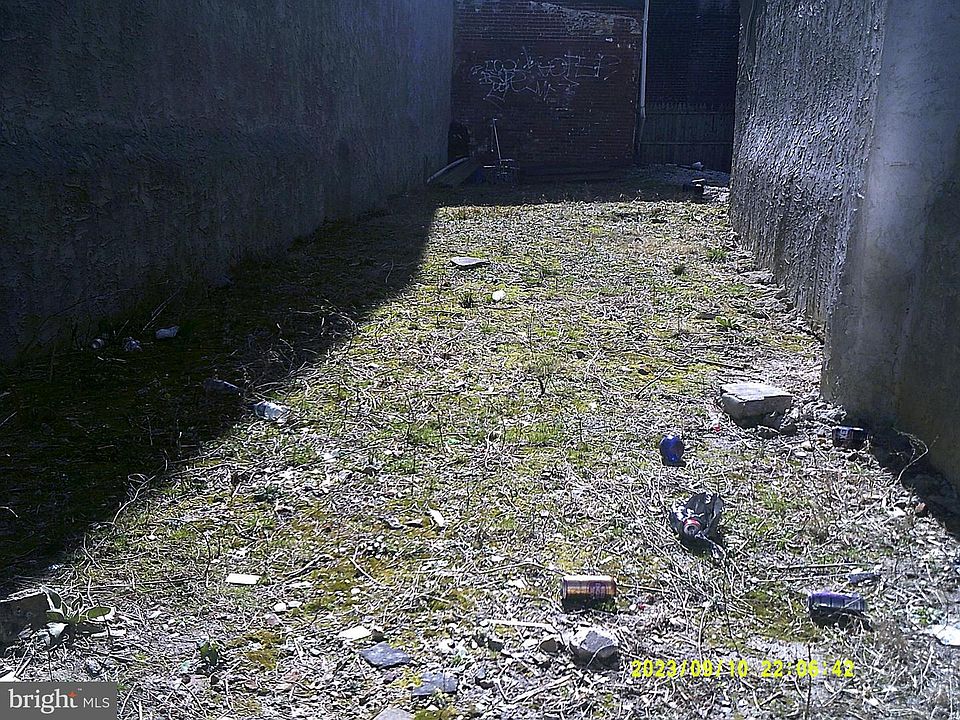 2nd image of 5924 Market St