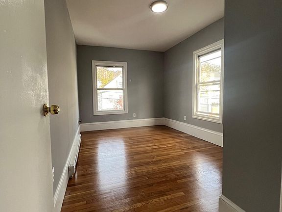 5th image of 2-72 Bloomingdale St #2-F