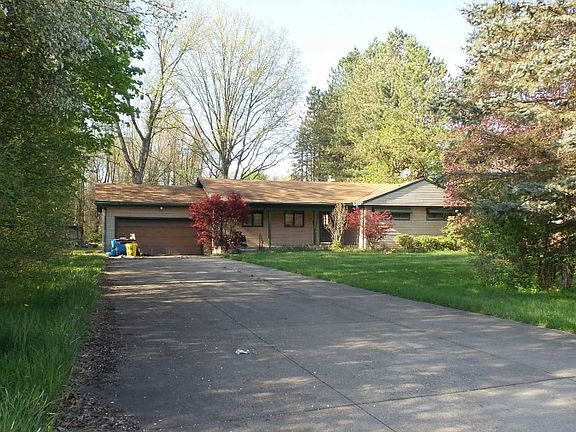 2nd image of 630 Murray Hill Dr