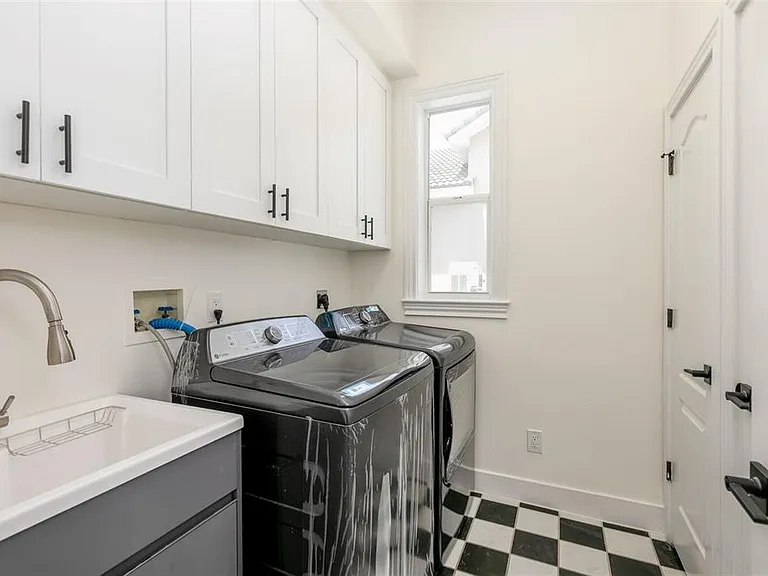 4 Paradise Ln — Photo 23