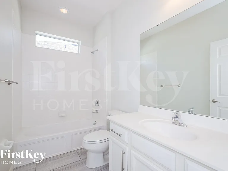 878 Marisa Ln — Photo 13