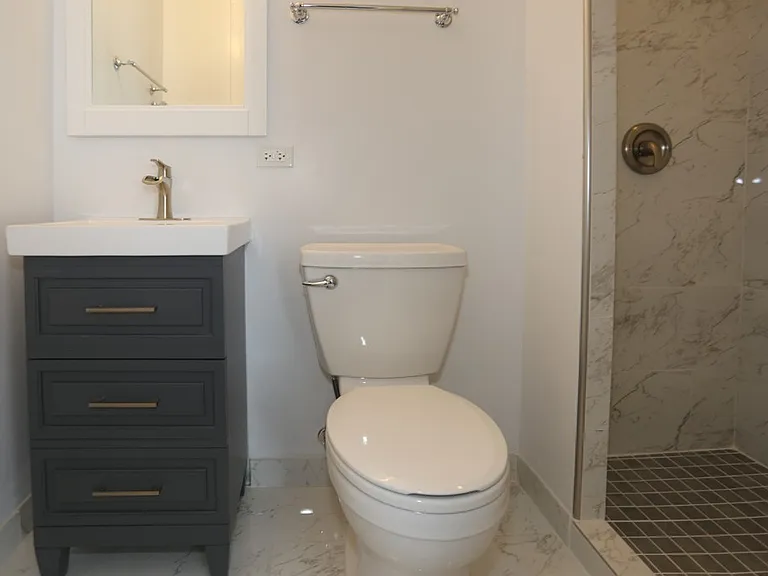 3316 N Southport Ave #2 — Photo 19