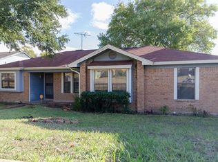 1518 Springcrest Dr, Mesquite, TX 75149