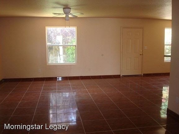2nd image of 5711 Pecan Ln