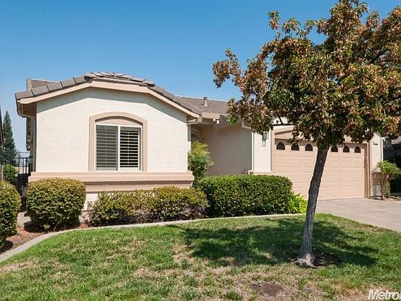 3rd image of 691 Diamond Glen Cir