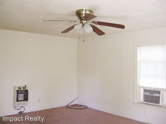 3rd image of 758 Peach St