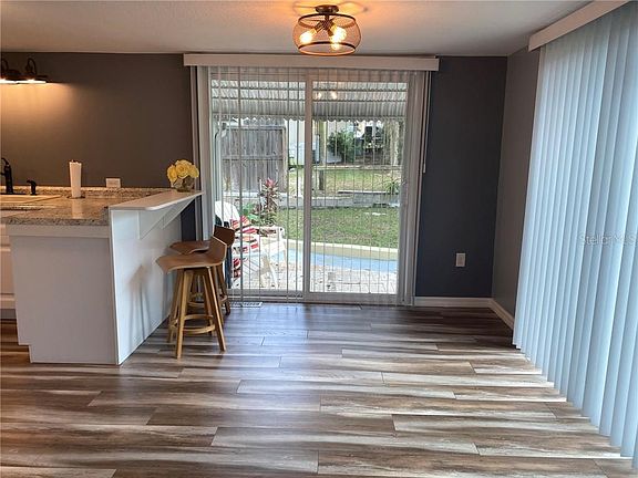4th image of 820 Elkan Dr