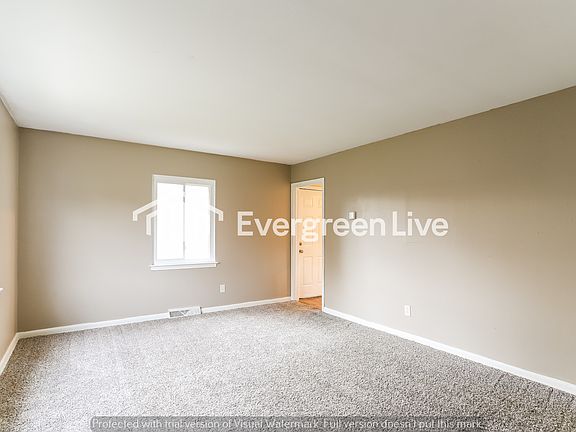 3rd image of 3595 Dresden St
