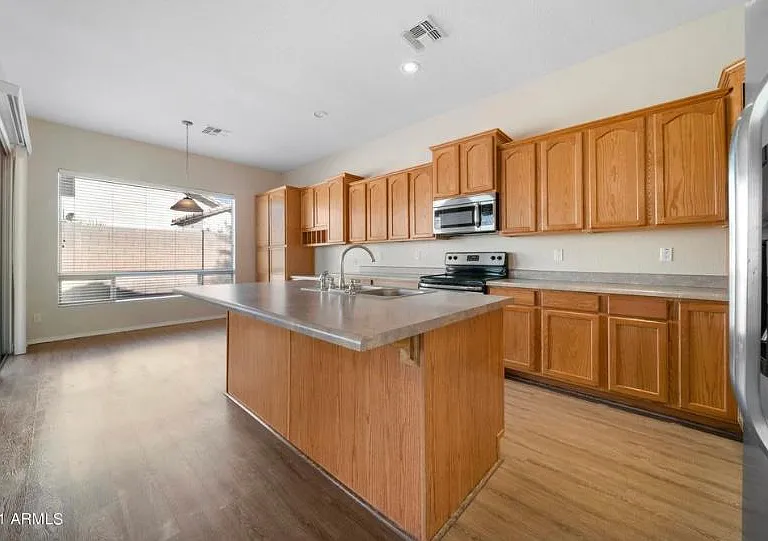3010 W Languid Ln — Photo 15