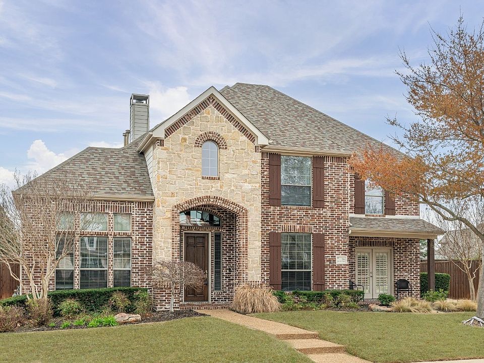 1st image of 316 Shady Oaks Dr