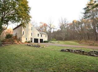 89 Hopkinton Rd, Upton, MA 01568