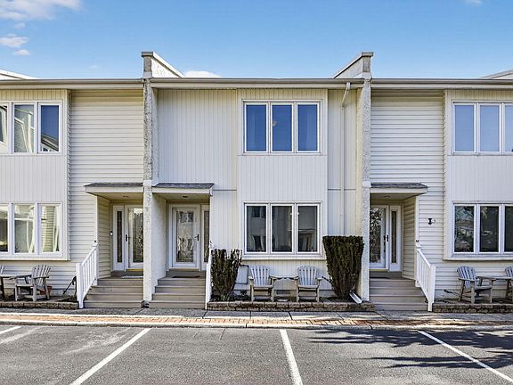 5th image of 14 Atlantic Ave #12