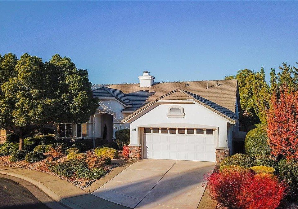 1st image of 208 Navarretia Ct