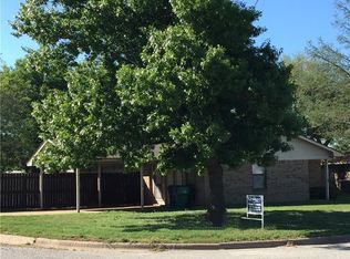 1418 Green St, Graham, TX 76450