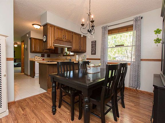5th image of 4028 Spruce Hills Dr