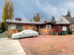 10520 35th Ave NE, Seattle, WA 98125