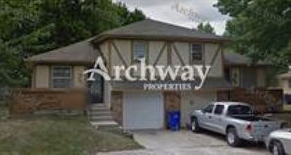 Welcome Home to 1017 W. Ashbury St!