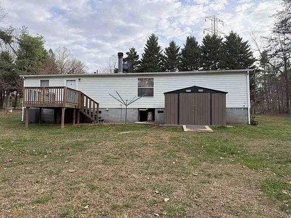 2nd image of 759 Briar Ridge Rd