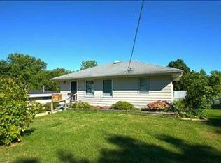 421 Bell Ave, Des Moines, IA 50315