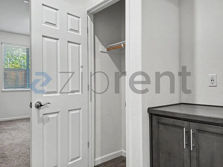 3401 Foothill Pine Ct — Photo 13