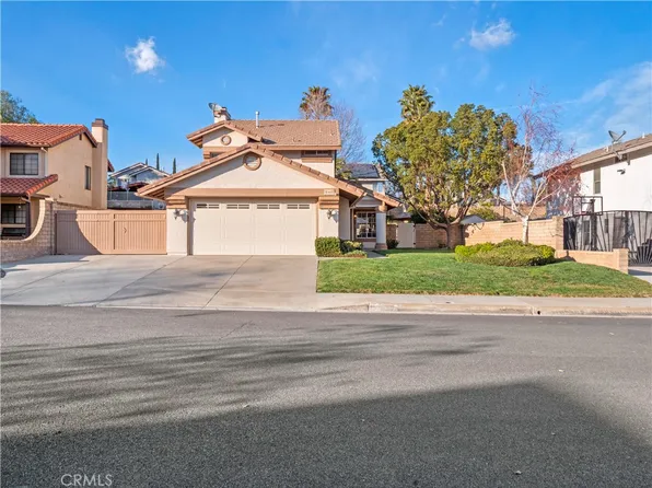 21611 Newton Ct, Santa Clarita, CA 91350