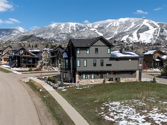 2nd image of 835 Angels View Way