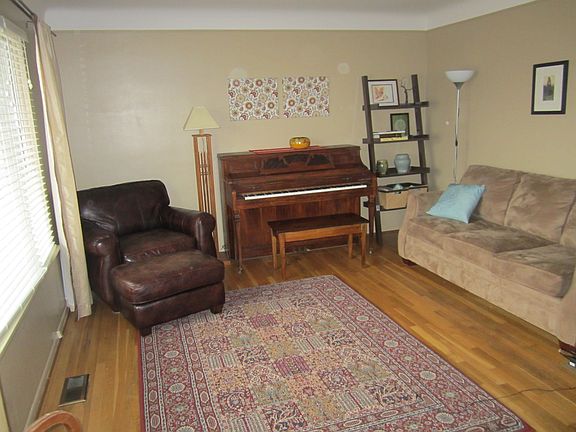 2nd image of 31529 Roan Dr