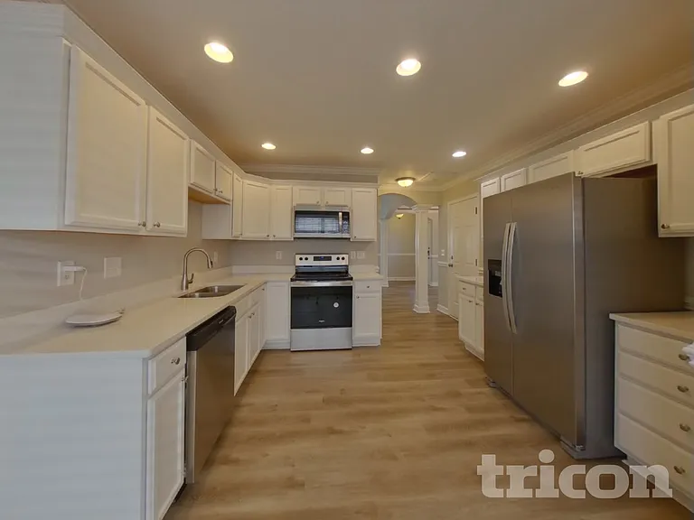 213 Dellwood Dr — Photo 7