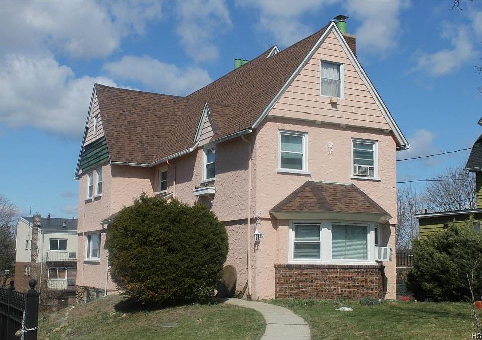 1st image of 391 Palisade Ave