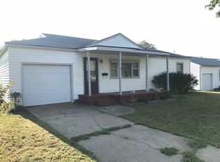 2033 John St, Ponca City, OK 74601