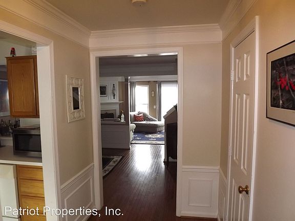 4th image of 306 Barnfield Sq NE